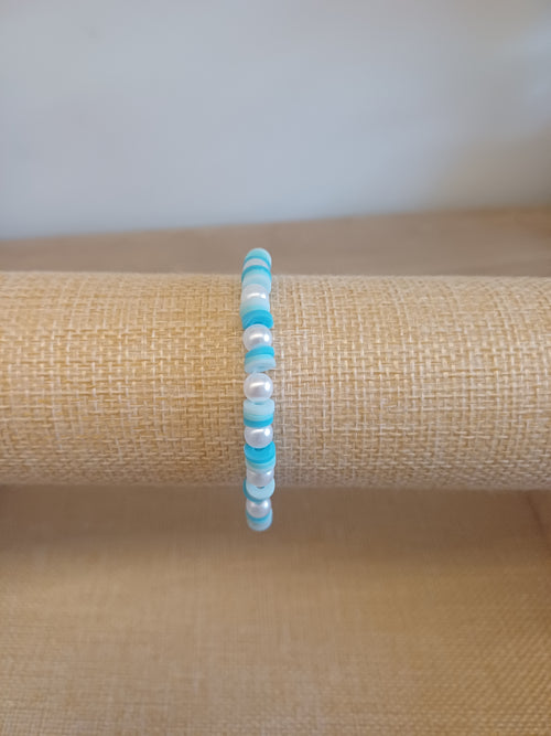 Blauwe parel armband